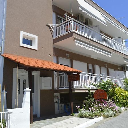 Giannas House Aparthotel Sarti Exterior photo